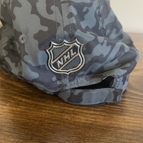 NHL Chicago Blackhawks Military Appreciation Hat Cap LIKE NEW - Picture 4 of 8